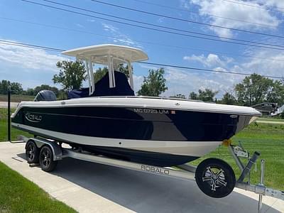 BOATZON | Robalo R242EX 2019