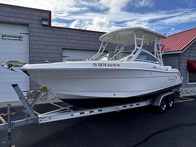 BOATZON | Robalo R247 2019