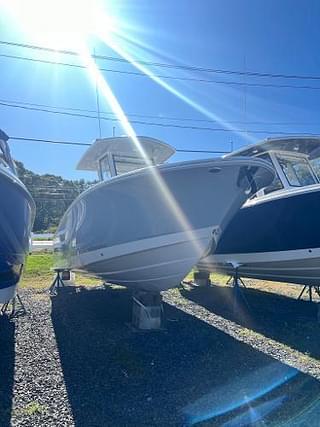 BOATZON | 2024 Robalo R250 Center Console