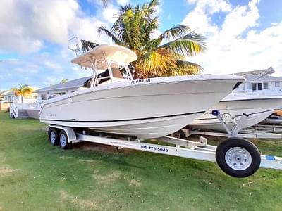 BOATZON | Robalo R260 Center Console 2017