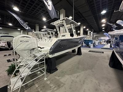 BOATZON | Robalo R270 2023