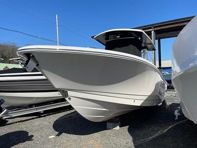 BOATZON | Robalo R270 Center Console 2024