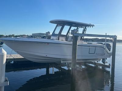 BOATZON | Robalo R272 Center Console 2022