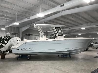 BOATZON | Robalo R302 2024