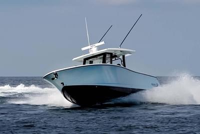 BOATZON | 2024 Robalo R360 Center Console