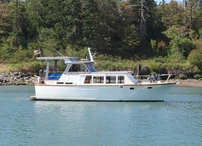 BOATZON | Roughwater Pilothouse 1979