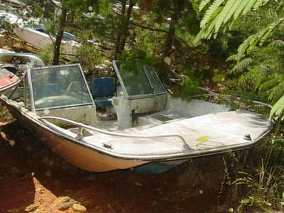 BOATZON | Sabre 170 Fisherman Dual Console Outboard Hull 1981