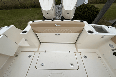 BOATZON | Scout 330 LXF 2024