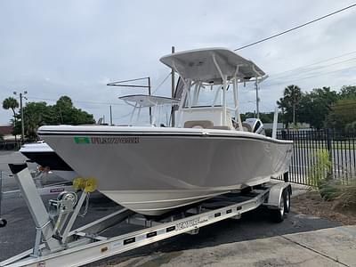 BOATZON | Sea Born LX22 Center Console LE 2021