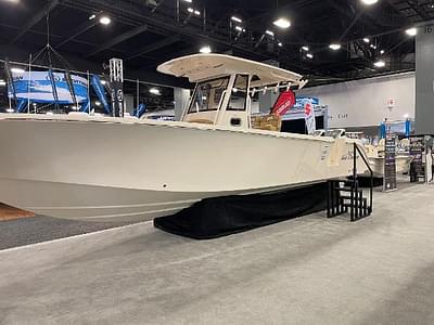 BOATZON | Sea Chaser 35 HFC CC 2023