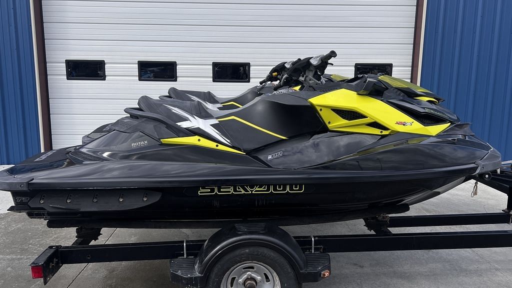 Used Sea-Doo RXP X 260 2013 for sale in wichita, Kansas