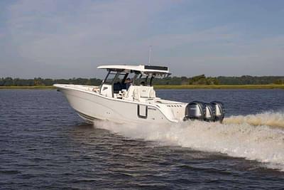 BOATZON | Sea Fox 368 Commander Center Console 2025