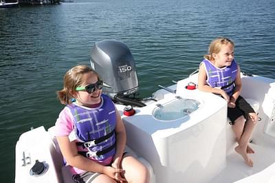 BOATZON | Sea Hunt Triton 210 2014