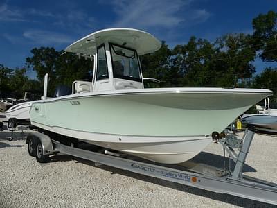 BOATZON | Sea Hunt Ultra 235 SE 2020