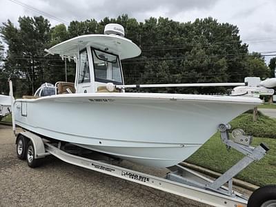 BOATZON | Sea Hunt Ultra 239 SE 2021