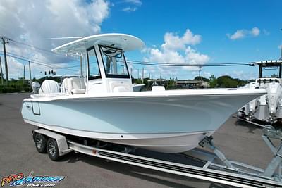 BOATZON | Sea Hunt Ultra 239 SE 2025