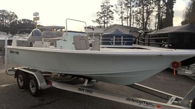 BOATZON | Sea Pro 210 DLX 2024