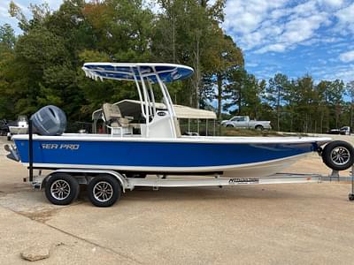 BOATZON | Sea Pro 228 Center Console 2023