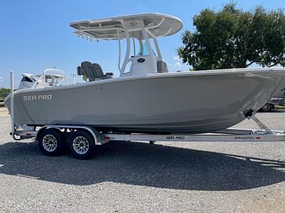 BOATZON | Sea Pro 242 Center Console 2024