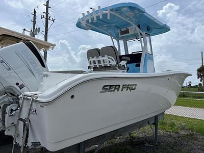 BOATZON | Sea Pro 242 DLX 2025