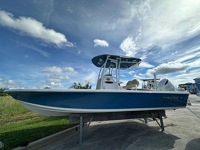 BOATZON | Sea Pro 248 Bay 2024