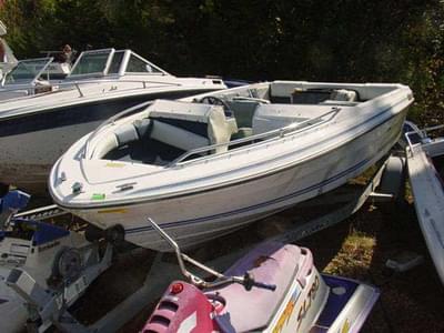 BOATZON | Sea Ray 18 Sevillle Bowrider 30 Mercruiser 135 1986