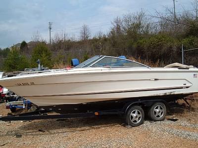 BOATZON | Sea Ray 207 SXL Bowrider Mercruiser Cut 1985