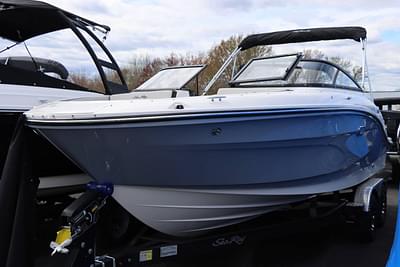 BOATZON | Sea Ray 210SPX 2024