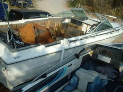 BOATZON | Sea Ray 220 CC Cuddy Cabin Mercruiser 228 1979