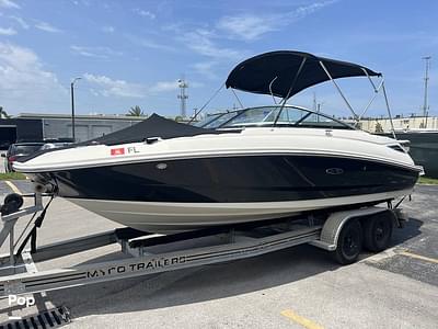 BOATZON | Sea Ray 220 Sundeck