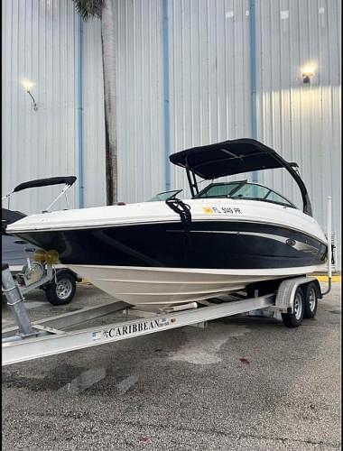 BOATZON | Sea Ray 220 Sundeck Outboard 2014