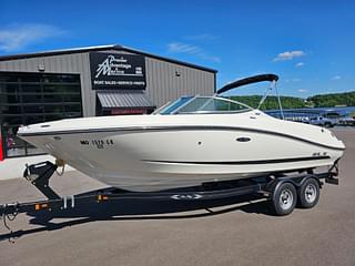 BOATZON | Sea Ray 230 SLX 2011