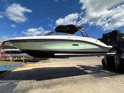 BOATZON | Sea Ray 230SPX 2022