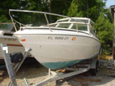 BOATZON | Sea Ray 240 CC Hard Top Mercruiser 1978