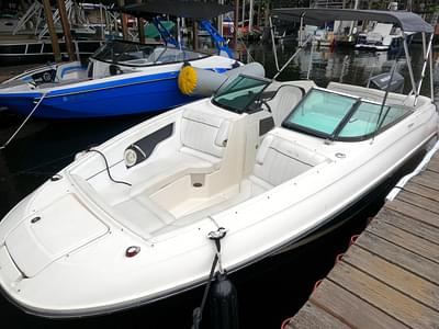 BOATZON | Sea Ray 240 Sundeck Outboard 2014