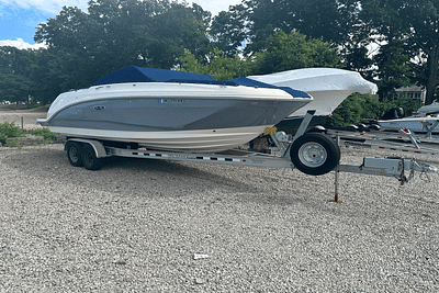 BOATZON | Sea Ray 250SDX OB 2020