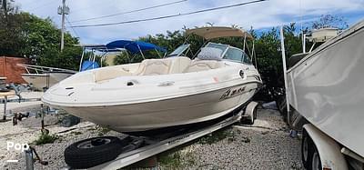 BOATZON | Sea Ray 270 Sundeck