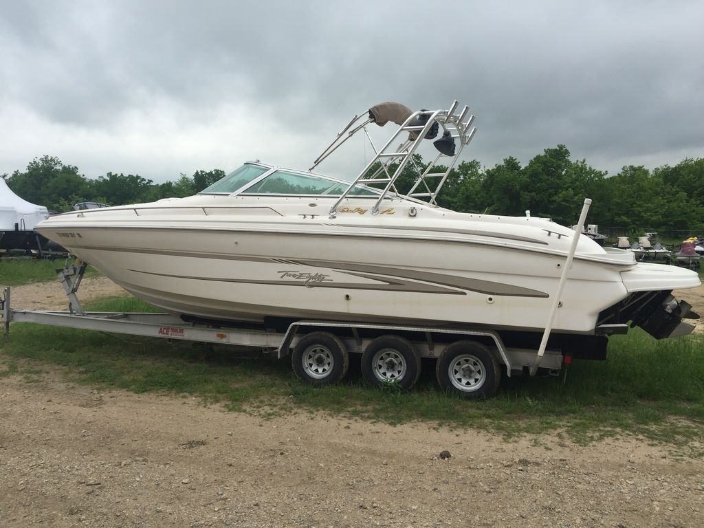 1998 Sea Ray 280 BR - Sold Boat