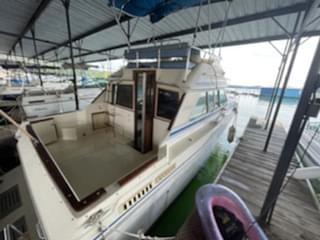 BOATZON | Sea Ray 300 Sedan Bridge twin 57 v drive gen and air 1985