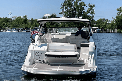 BOATZON | Sea Ray 320 SUNDANCER 2022