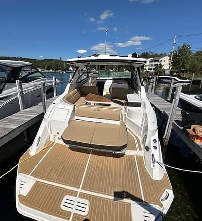 BOATZON | Sea Ray 320 Sundancer 2024