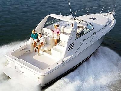 BOATZON | Sea Ray 330 Express Cruiser 1998