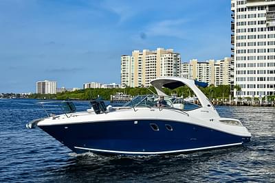 BOATZON | Sea Ray 330 Sundancer 2013