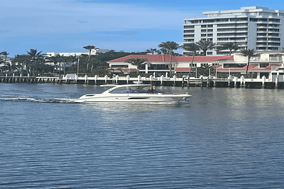 BOATZON | Sea Ray 350 SLX 2015