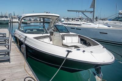 BOATZON | Sea Ray 350 SLX 2017