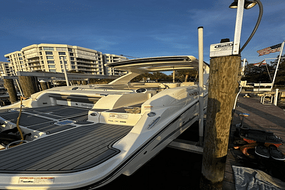 BOATZON | Sea Ray 350 SLXOB 2020