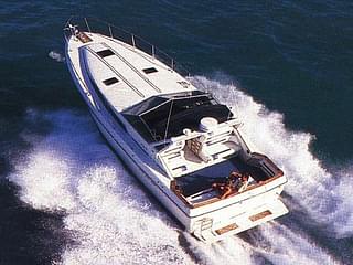 BOATZON | Sea Ray 390 Express Cruiser 1988