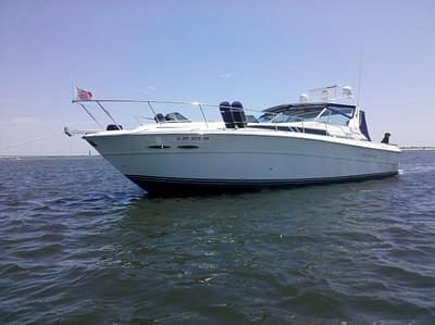 BOATZON | Sea Ray 390 Express Cruiser 1990