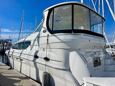 BOATZON | Sea Ray 390 Motor Yacht