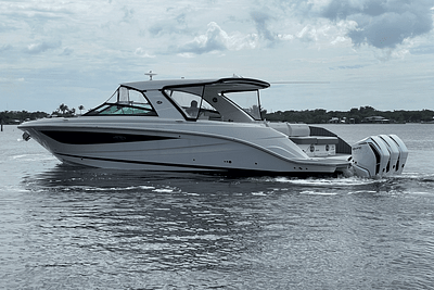 BOATZON | Sea Ray 400 SLX OB 2023